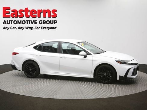 Used 2025 Toyota Camry SE FWD image 47