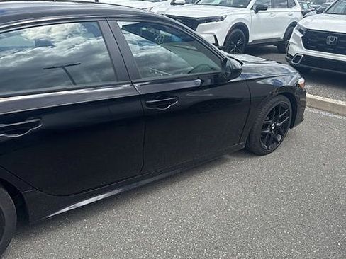 Used 2023 Honda Civic Sport image 16