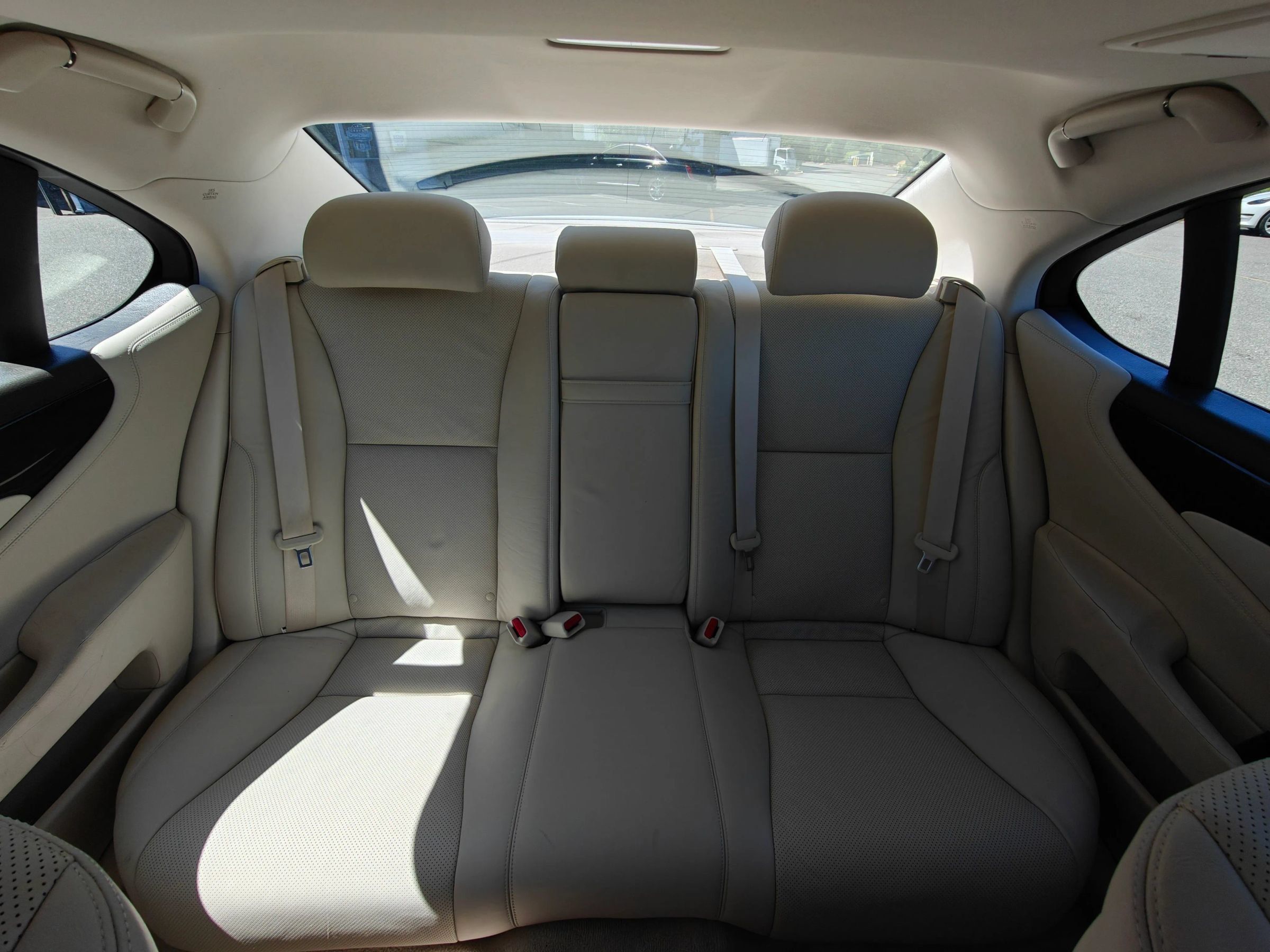 Used 2007 Lexus LS 460 RWD image 33