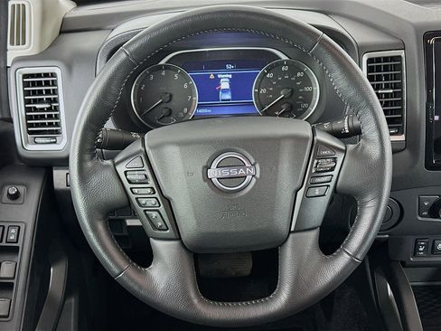 Used 2024 Nissan Frontier SV w/ SV Convenience Package image 18