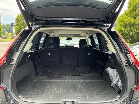 Used 2026 Volvo XC90 B6 Plus w/ Protection Package Premier AWD/4WD image 12