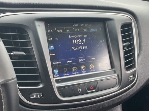 Used 2015 Chrysler 200 Limited w/ Spring Special Group image 6