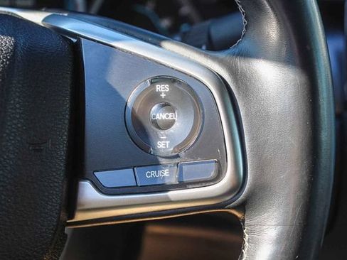 Used 2018 Honda Civic EX-L image 31
