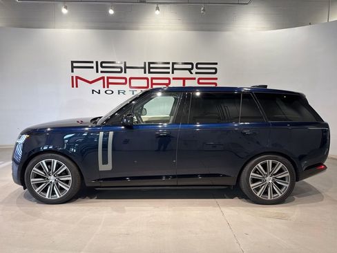 Used 2023 Land Rover Range Rover Long Wheelbase SE image 6