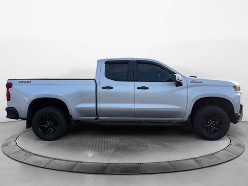 Used 2020 Chevrolet Silverado 1500 Custom Trail Boss w/ Custom Convenience Package AWD/4WD image 2