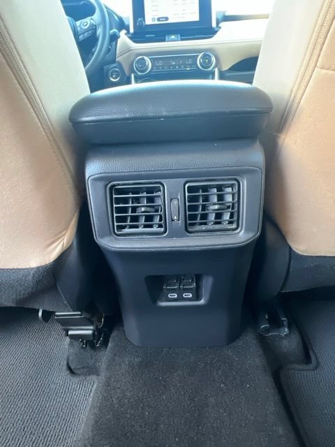 Used 2025 Toyota RAV4 XLE AWD/4WD image 30