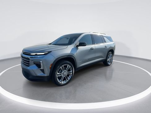 New 2026 Chevrolet Traverse LT image 4