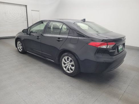 Used 2022 Toyota Corolla LE FWD image 3