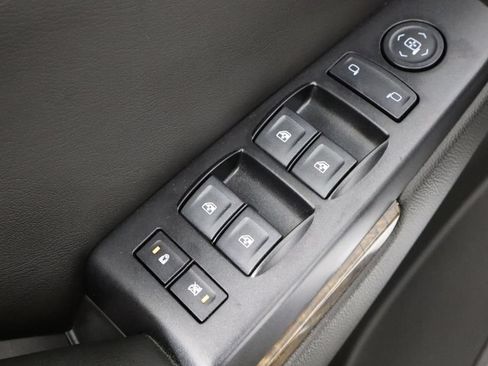 Used 2018 Chevrolet Tahoe 2WD image 14