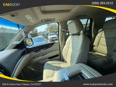 Used 2015 Cadillac Escalade Luxury image 15