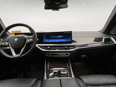 Used 2024 BMW X5 xDrive40i AWD/4WD image 11