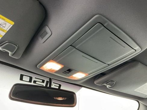 Used 2013 Ford F150 XLT w/ XLT Chrome Pkg image 17