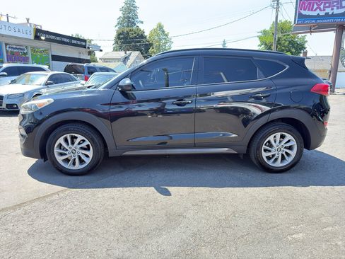 Used 2016 Hyundai Tucson SE w/ Option Group 02 AWD/4WD image 3