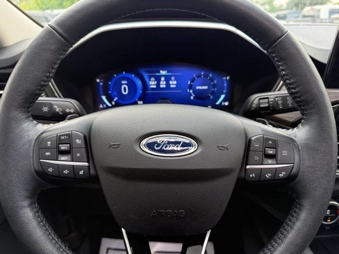Used 2020 Ford Escape Titanium AWD/4WD image 23