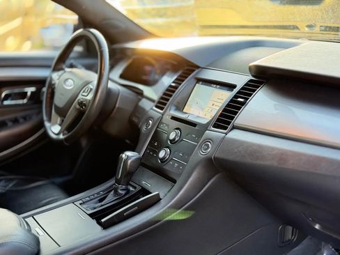 Used 2016 Ford Taurus SEL w/ Equipment Group 201A image 20