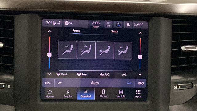 Used 2022 RAM 1500 Laramie AWD/4WD image 17