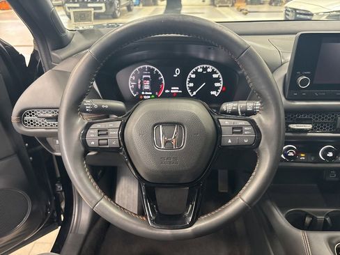 Used 2023 Honda HR-V Sport image 6
