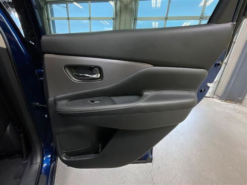 Used 2022 Nissan Murano SV w/ Cargo Package FWD image 27