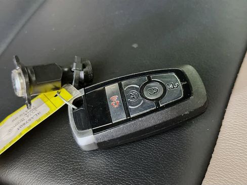 Used 2024 Ford Bronco Wildtrak image 20