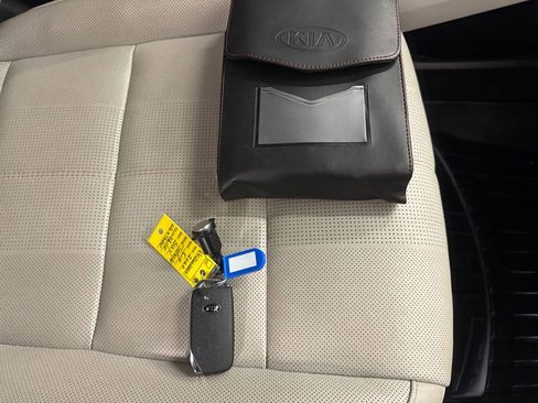 Used 2020 Kia Telluride EX w/ EX Premium Package image 27