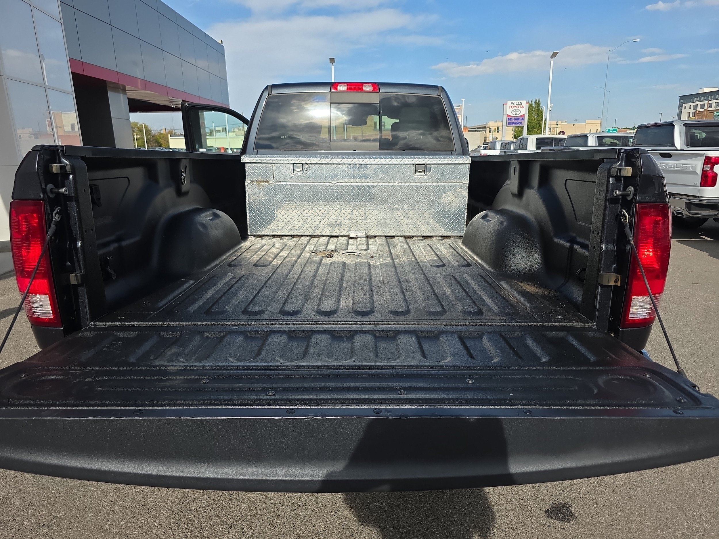 Used 2018 RAM 3500 Big Horn AWD/4WD image 13