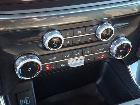 Certified 2022 Ford F150 XLT w/ Equipment Group 302A High image 15