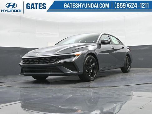 New 2026 Hyundai Elantra SEL Sport FWD image 35