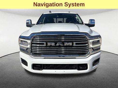 Used 2024 RAM 2500 Laramie AWD/4WD image 4