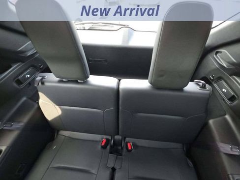 Used 2025 Mitsubishi Outlander SE AWD/4WD image 8
