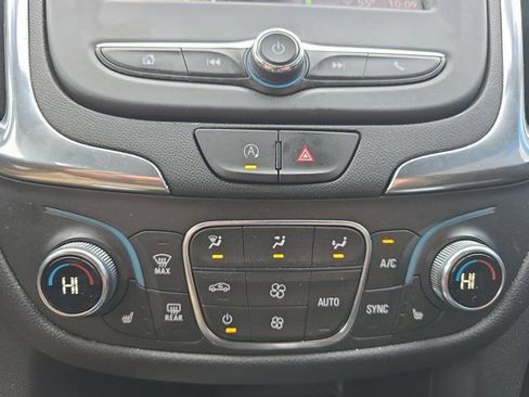 Used 2024 Chevrolet Equinox LT image 29