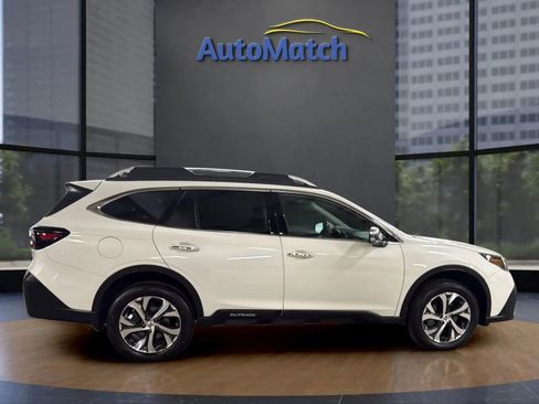 Used 2022 Subaru Outback Touring w/ Popular Package #2 image 12