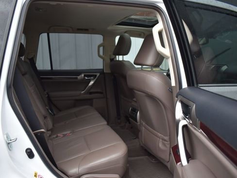 Used 2018 Lexus GX 460 GX 460 4WD image 23
