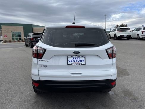 Used 2018 Ford Escape S image 9