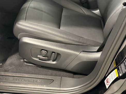 Certified 2026 Land Rover Range Rover Evoque S image 18