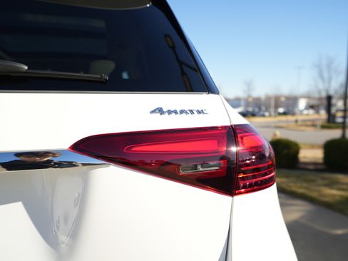 New 2026 Mercedes-Benz GLE 450 4MATIC image 16