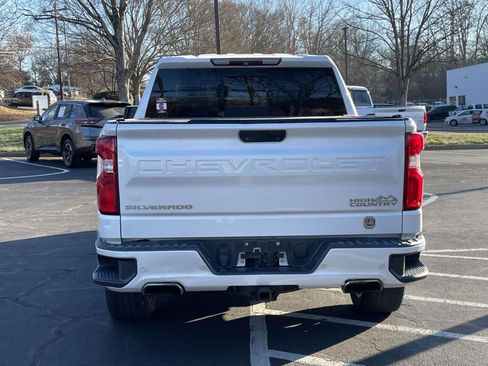 Used 2019 Chevrolet Silverado 1500 High Country w/ Technology Package image 6