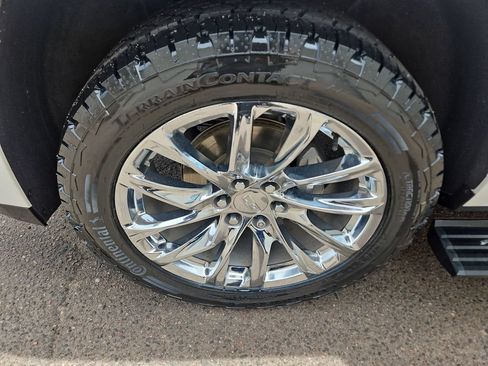 Used 2022 Cadillac Escalade ESV Premium Luxury Platinum w/ LPO, Radiant Package AWD/4WD image 28