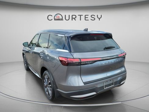 Used 2026 INFINITI QX60 Luxe w/ Cargo Package FWD image 4