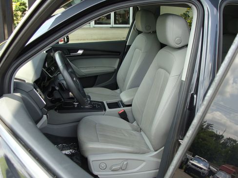 Used 2020 Audi Q5 2.0T Premium Plus image 8