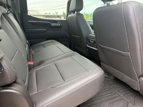 Used 2024 GMC Sierra 1500 SLT w/ SLT Premium Plus Package AWD/4WD image 15