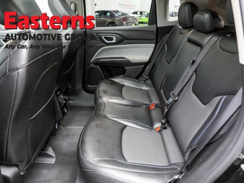 Used 2022 Jeep Compass Latitude w/ Sun and Sound Group image 21