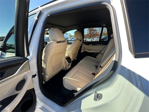 Used 2021 BMW X3 M40i w/ Executive Package image 18