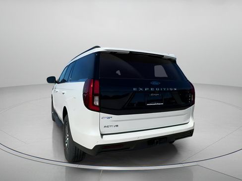 New 2025 Ford Expedition Active image 21