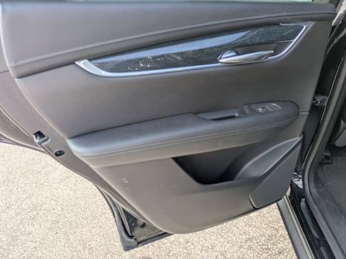 Used 2020 Cadillac XT5 Premium Luxury FWD image 26