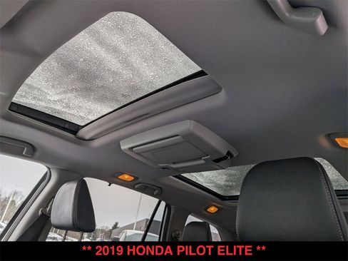 Used 2019 Honda Pilot Elite image 2