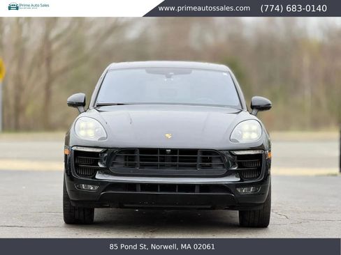Used 2018 Porsche Macan Turbo AWD/4WD image 2
