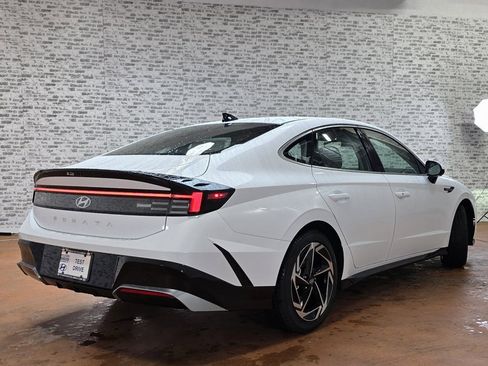 New 2026 Hyundai Sonata SEL image 8