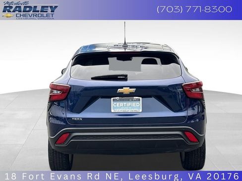Certified 2024 Chevrolet Trax LS w/ LS Convenience Package image 4