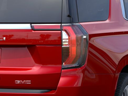 New 2026 GMC Yukon Denali w/ Advanced Technology Package AWD/4WD image 13