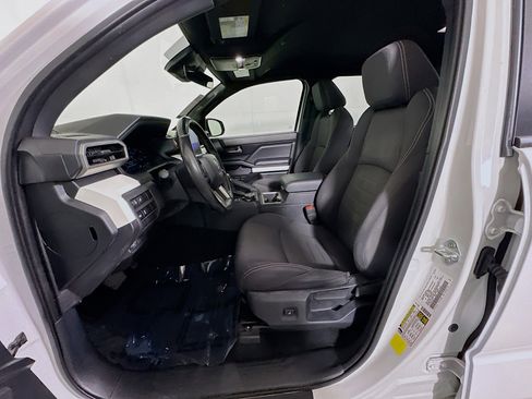 Used 2024 Toyota Tacoma TRD Off-Road AWD/4WD image 12